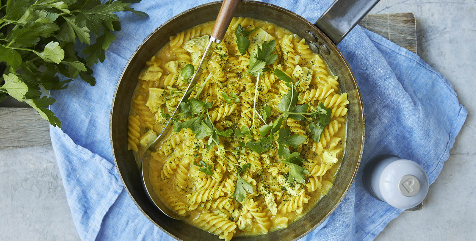 Helppo ja nopeasti valmistuva one pot -pasta kastikepohjalla | Blåband FI